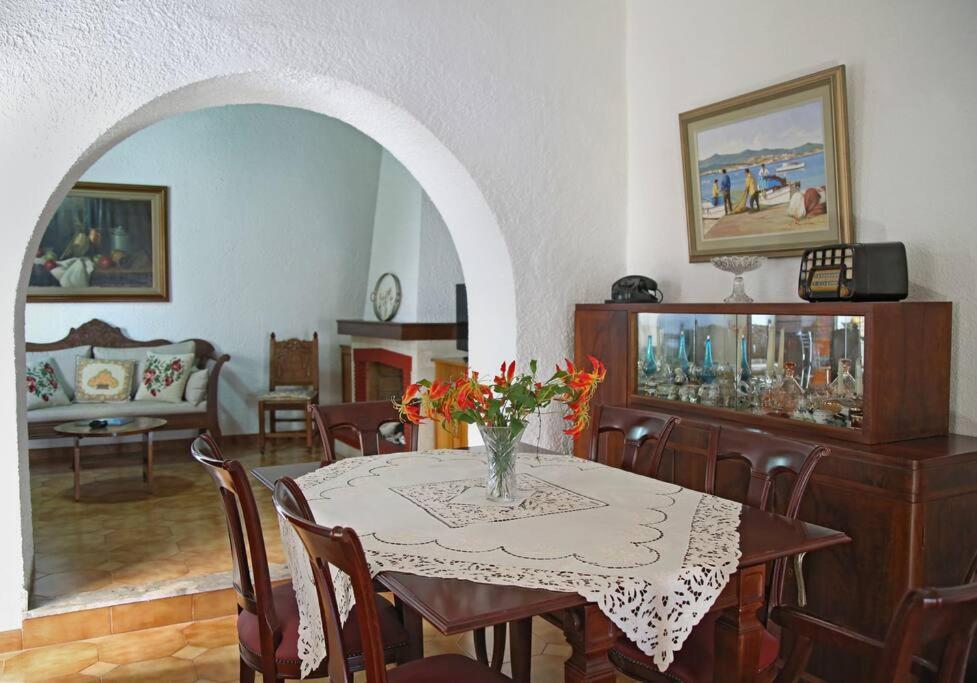 Traditional House Under Kazarma Fortress In Sitia Extérieur photo